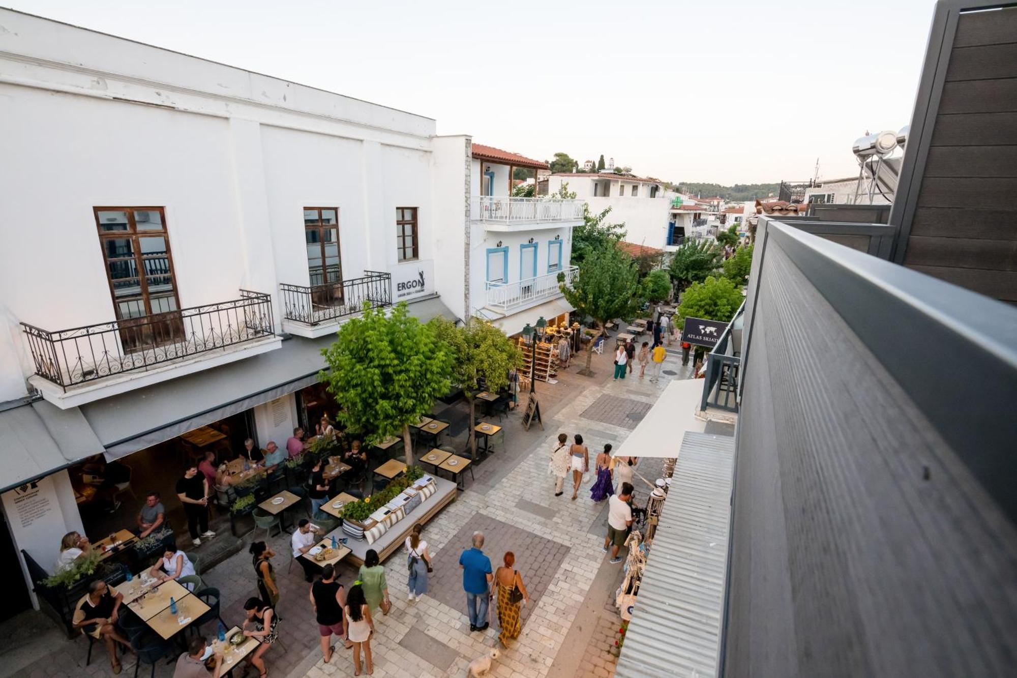 Ocean 11 Hotel Skiathos Town Exterior photo